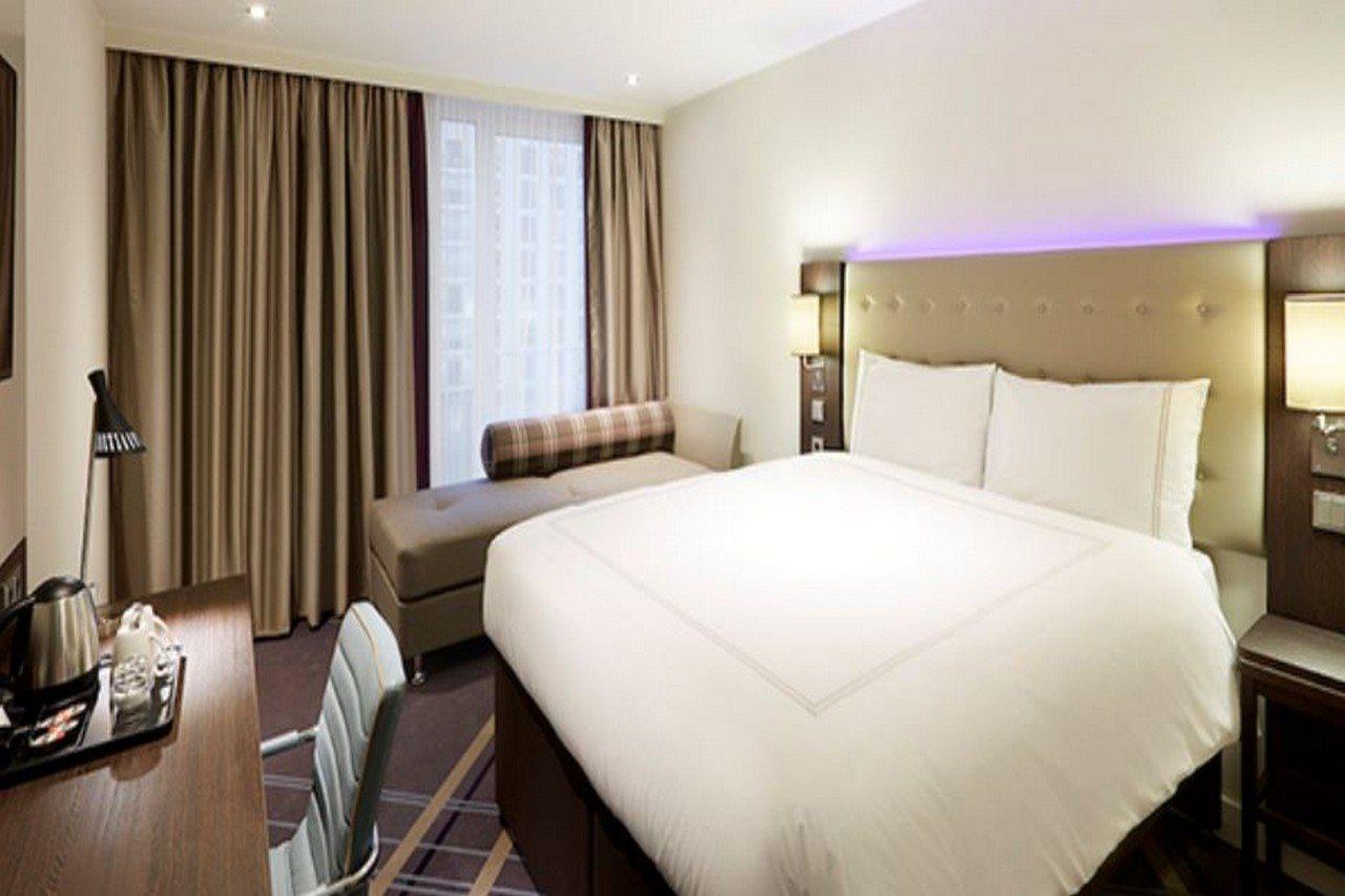Premier Inn Stuttgart City Europaviertel Bagian luar foto