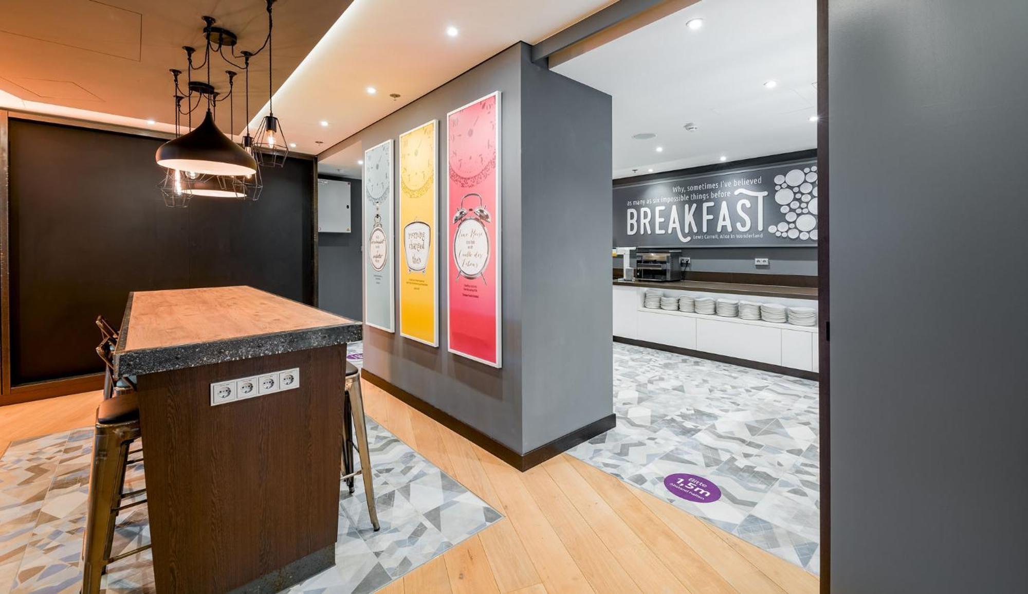 Premier Inn Stuttgart City Europaviertel Bagian luar foto