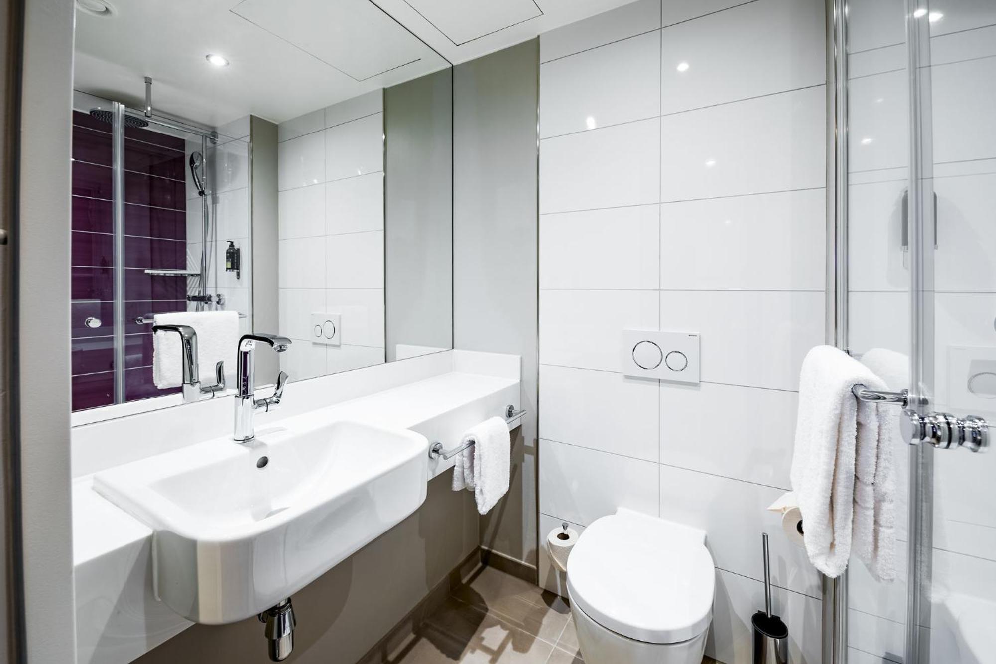Premier Inn Stuttgart City Europaviertel Bagian luar foto