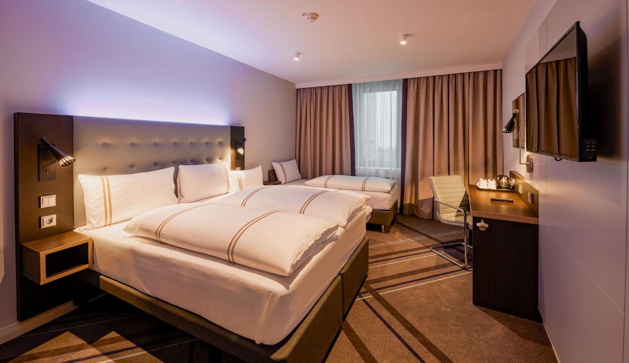 Premier Inn Stuttgart City Europaviertel Bagian luar foto