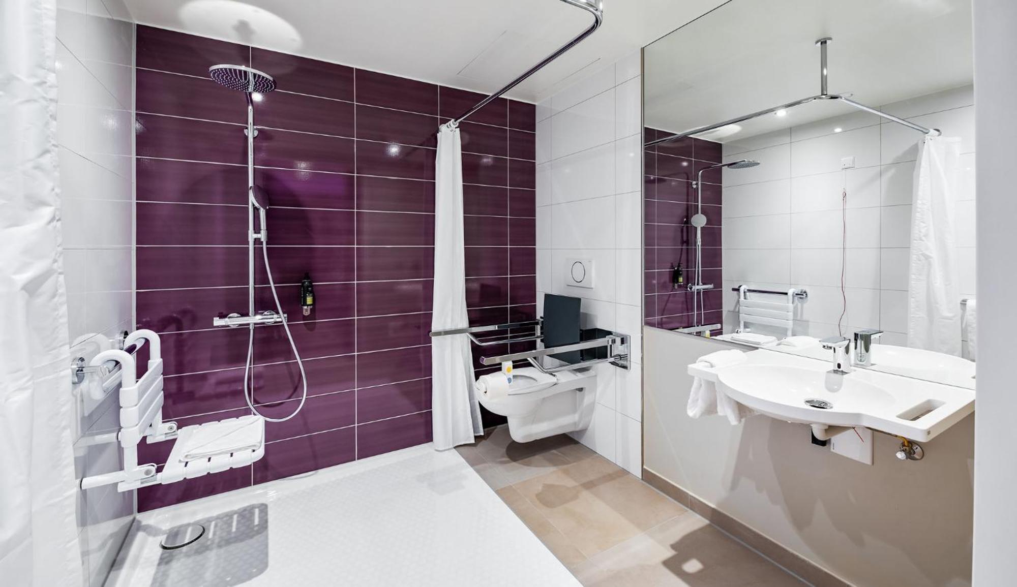 Premier Inn Stuttgart City Europaviertel Bagian luar foto
